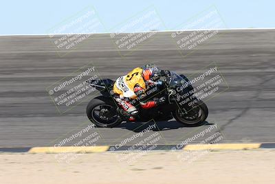 media/May-10-2025-Race Pace (Sat) [[db32fef2da]]/Vested/3-Bowl Set 1 (9am)/